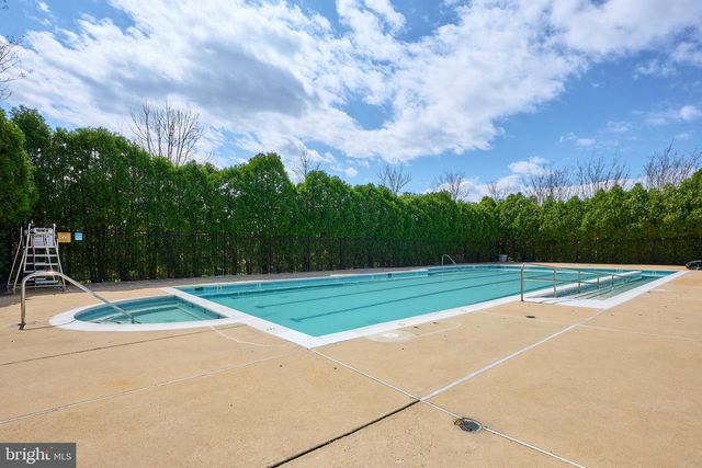 43662 CHICACOAN CREEK SQ, Leesburg, VA 20176