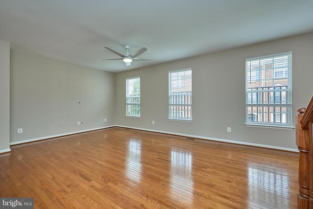 43662 CHICACOAN CREEK SQ, Leesburg, VA 20176