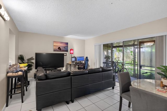 3254 N PINE ISLAND Road, Sunrise, FL 33351
