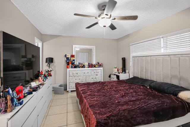 3254 N PINE ISLAND Road, Sunrise, FL 33351