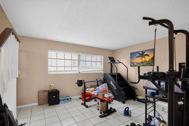 3254 N PINE ISLAND Road, Sunrise, FL 33351