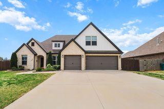 447 Via Stelvio Avenue, Tontitown, AR 72762