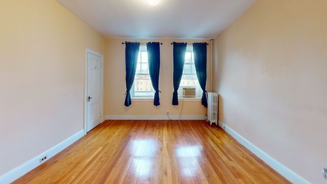 10 Jamaicaway 24, Boston, MA 02130