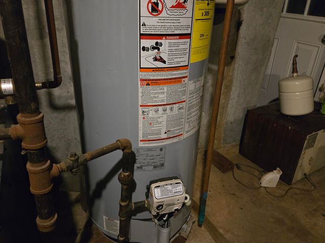 270 Old Strawberry Hill Road, Hyannis, MA 02601