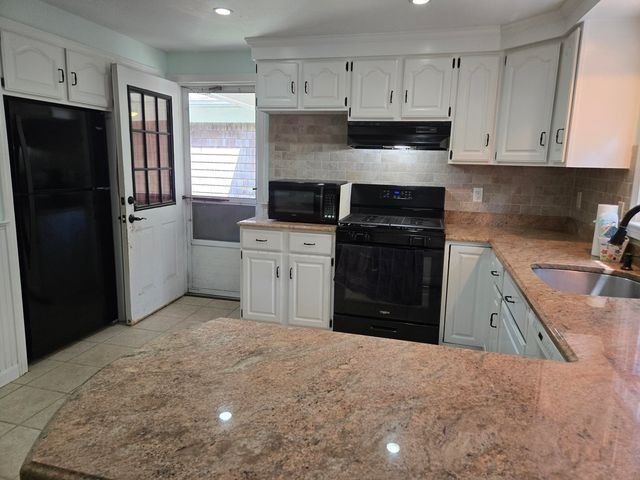 270 Old Strawberry Hill Road, Hyannis, MA 02601