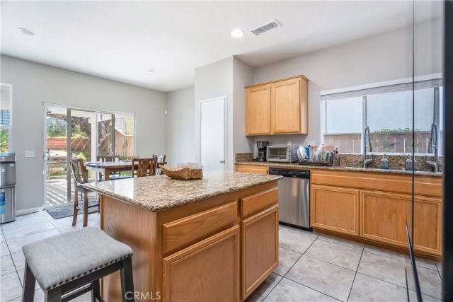 3227 Thistlewood Lane, Perris, CA 92571