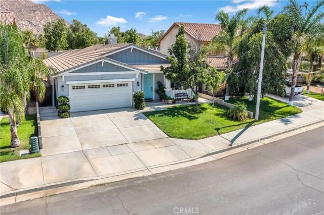 3227 Thistlewood Lane, Perris, CA 92571