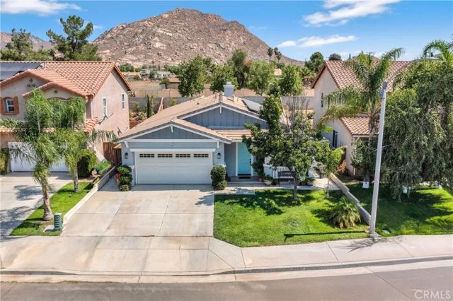 3227 Thistlewood Lane, Perris, CA 92571
