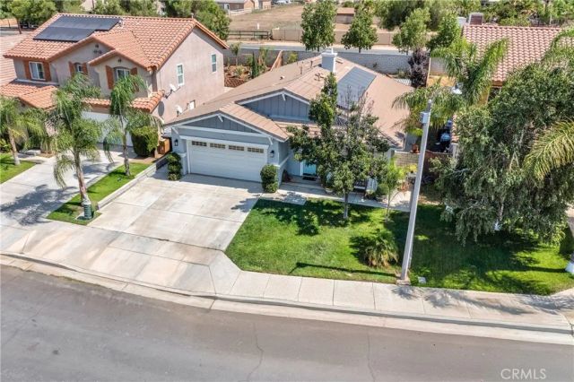 3227 Thistlewood Lane, Perris, CA 92571