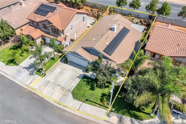 3227 Thistlewood Lane, Perris, CA 92571