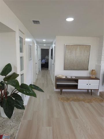 1205 WILLIS AVENUE, Sarasota, FL 34232