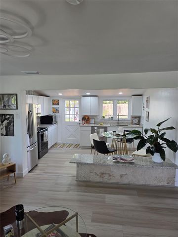 1205 WILLIS AVENUE, Sarasota, FL 34232