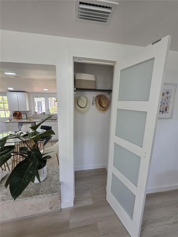 1205 WILLIS AVENUE, Sarasota, FL 34232