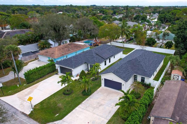 6810 Church Street, Jupiter, FL 33458