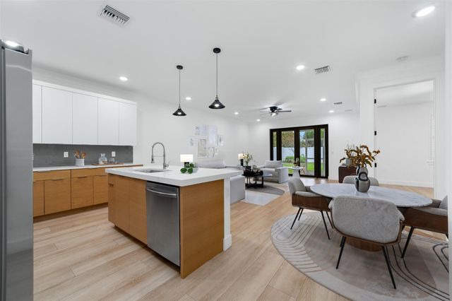 6810 Church Street, Jupiter, FL 33458