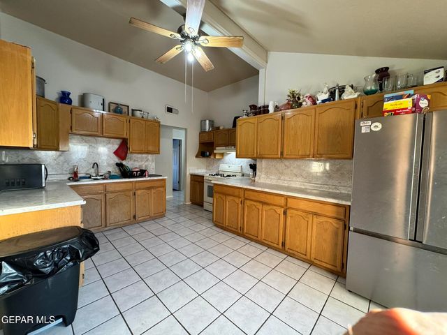 1623 Brian Ray Circle, El Paso, TX 79936