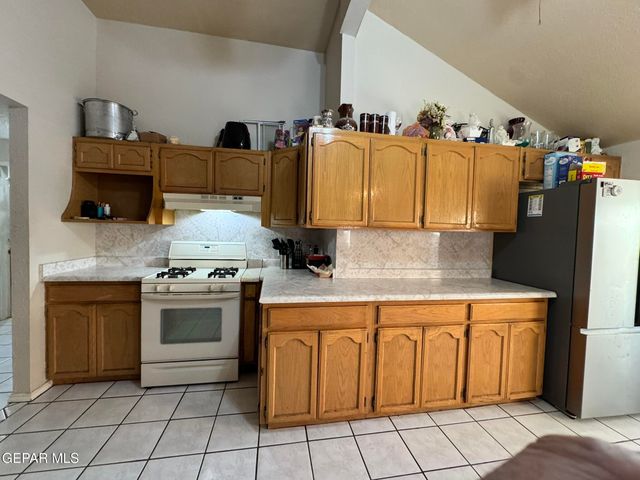 1623 Brian Ray Circle, El Paso, TX 79936