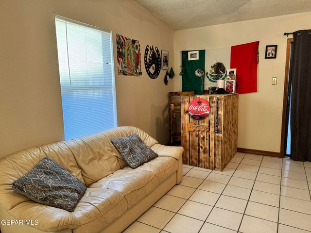 1623 Brian Ray Circle, El Paso, TX 79936