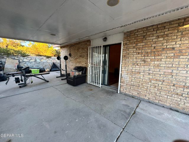 1623 Brian Ray Circle, El Paso, TX 79936