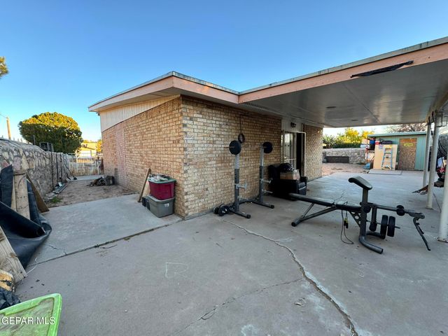 1623 Brian Ray Circle, El Paso, TX 79936