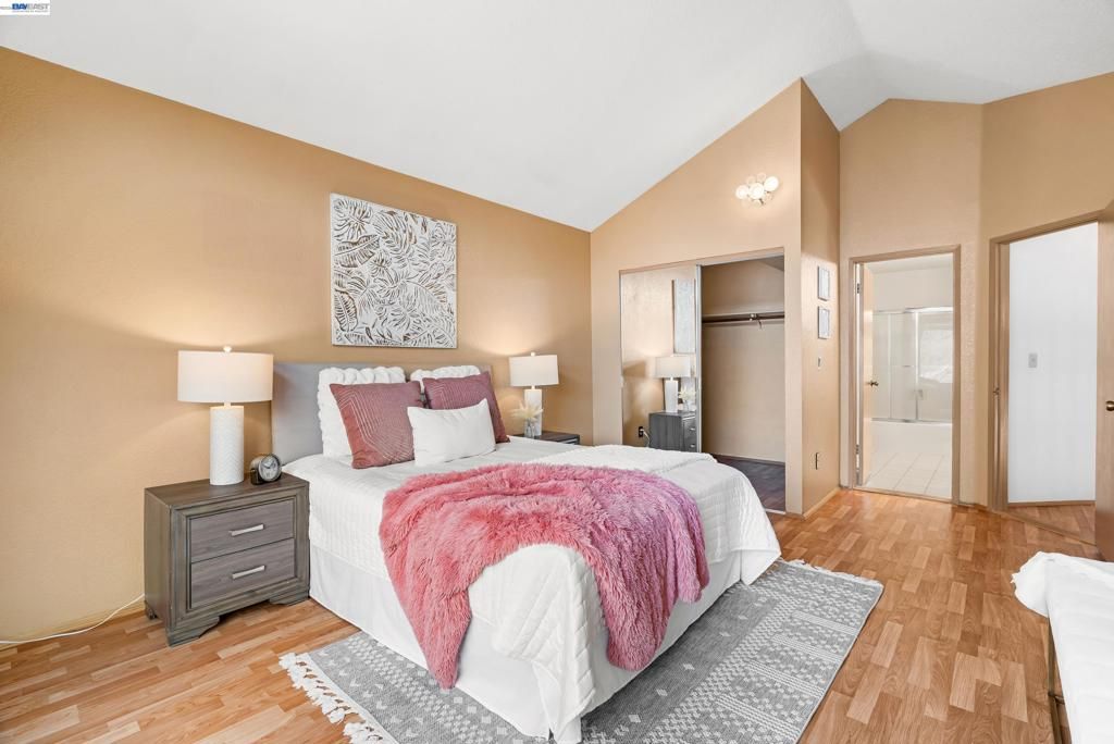 Image 15 of property listing at 35 35 Leonard Ct, Alameda, CA 94502