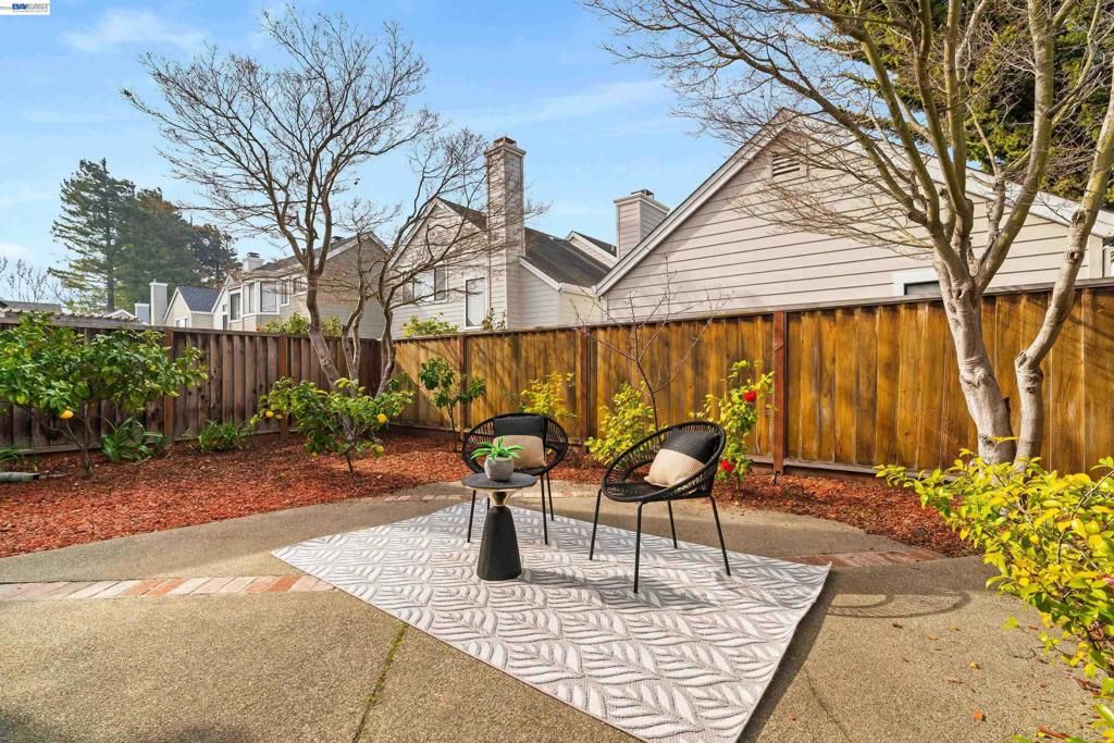 Image 20 of property listing at 35 35 Leonard Ct, Alameda, CA 94502