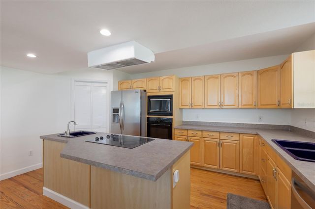 2412 AVENUE B, Bradenton Beach, FL 34217