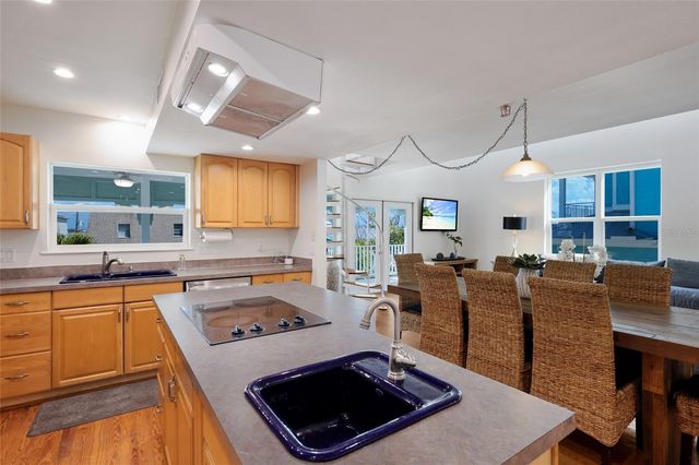 2412 AVENUE B, Bradenton Beach, FL 34217