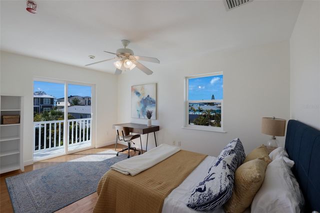 2412 AVENUE B, Bradenton Beach, FL 34217