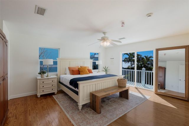 2412 AVENUE B, Bradenton Beach, FL 34217