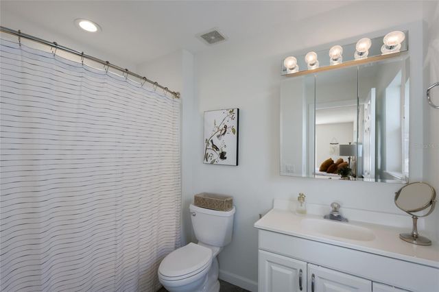 2412 AVENUE B, Bradenton Beach, FL 34217