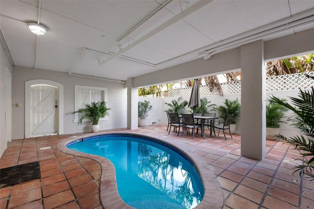 2412 AVENUE B, Bradenton Beach, FL 34217