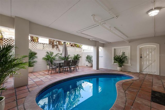 2412 AVENUE B, Bradenton Beach, FL 34217