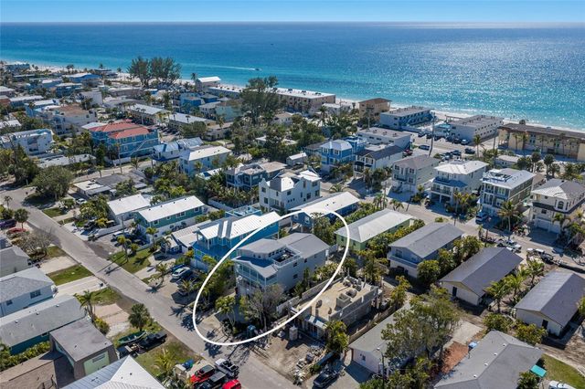 2412 AVENUE B, Bradenton Beach, FL 34217