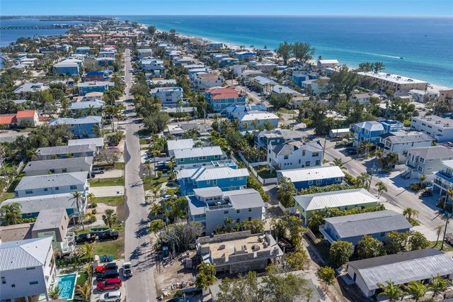 2412 AVENUE B, Bradenton Beach, FL 34217