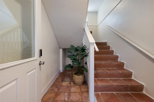 2412 AVENUE B, Bradenton Beach, FL 34217