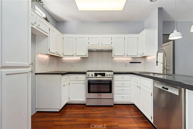 98 Carlsbad Lane, Aliso Viejo, CA 92656