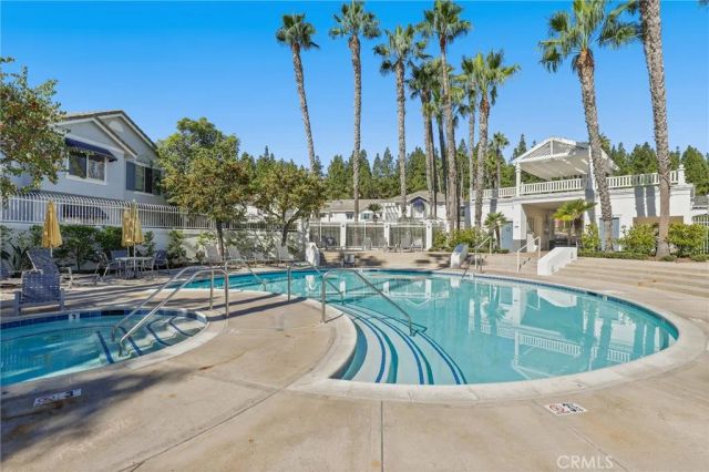 98 Carlsbad Lane, Aliso Viejo, CA 92656