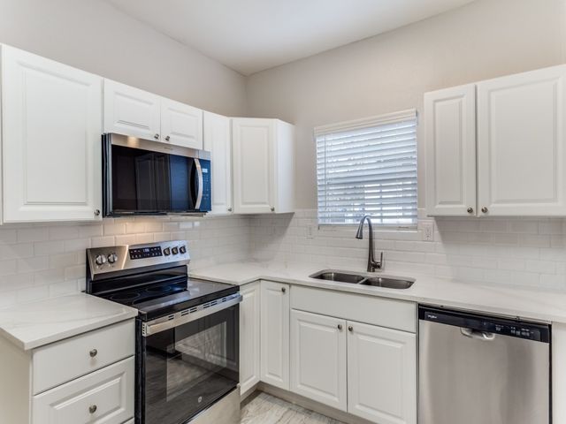 1500 E Morphy Street, Fort Worth, TX 76104