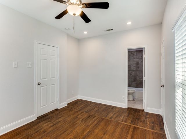 1500 E Morphy Street, Fort Worth, TX 76104