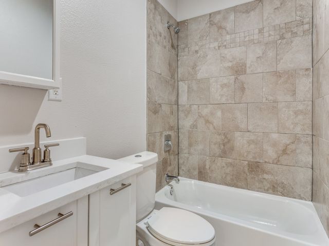 1500 E Morphy Street, Fort Worth, TX 76104