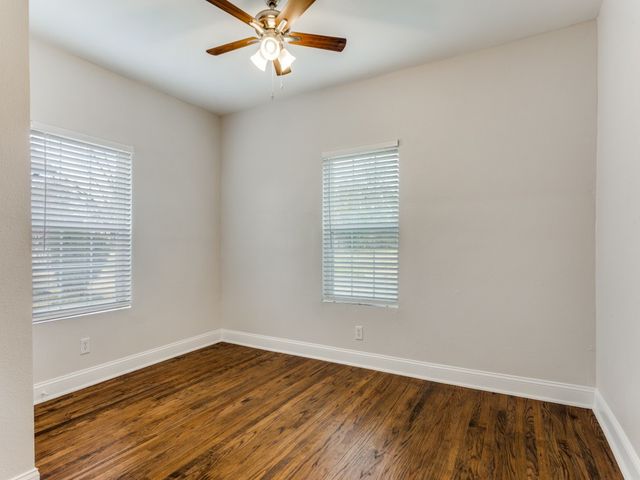 1500 E Morphy Street, Fort Worth, TX 76104