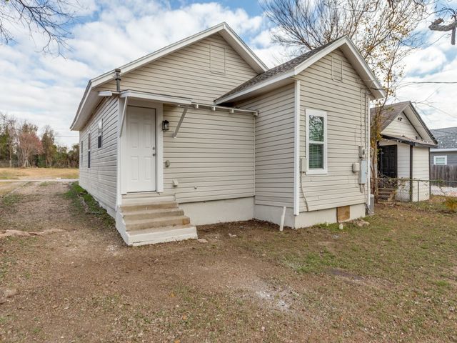 1500 E Morphy Street, Fort Worth, TX 76104