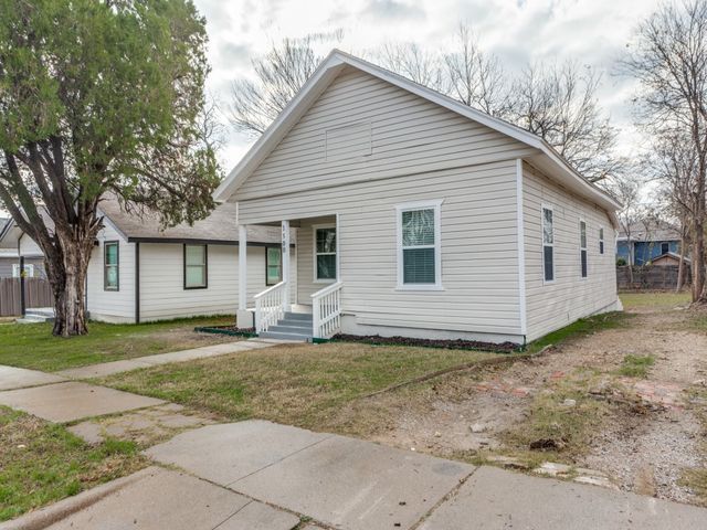 1500 E Morphy Street, Fort Worth, TX 76104