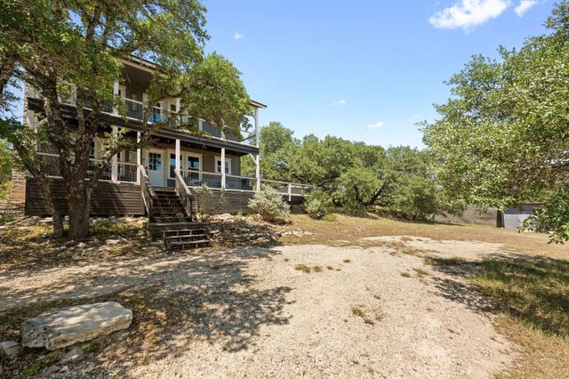 650 Springlake DR, Dripping Springs, TX 78620