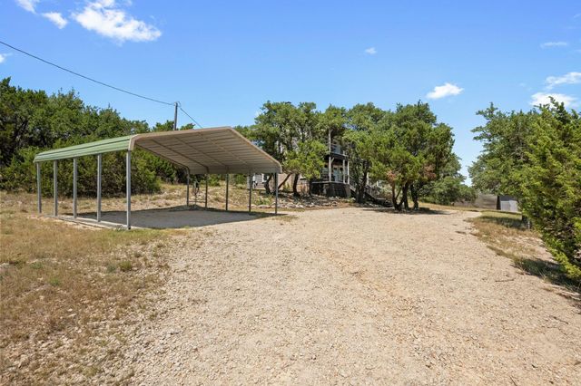 650 Springlake DR, Dripping Springs, TX 78620