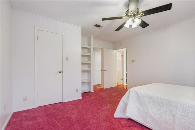 6903 Deatonhill DR 19, Austin, TX 78745