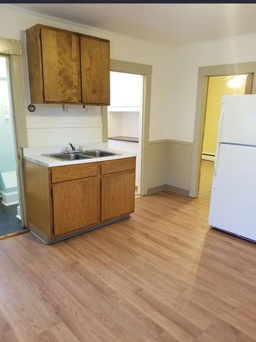 2 Thenius 2, Worcester, MA 01607