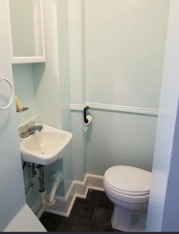 2 Thenius 2, Worcester, MA 01607