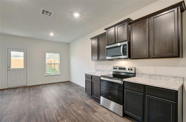 1302 Amy DR, Kyle, TX 78640